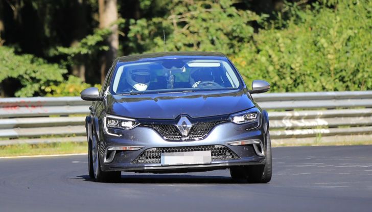 Renault Megane RS 2017, le prime foto al Nurburgring - Foto 2 di 19
