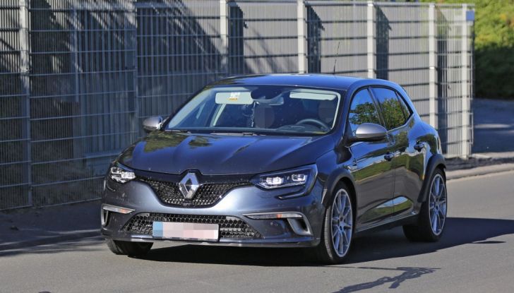 Renault Megane RS 2017, le prime foto al Nurburgring - Foto 4 di 19