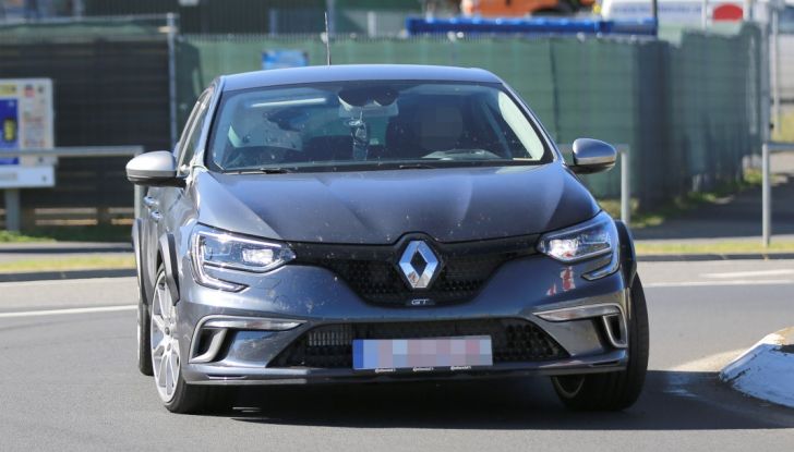 Renault Megane RS 2017, le prime foto al Nurburgring - Foto 10 di 19