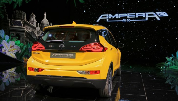 Opel Ampera-e, la monovolume elettrica debutta al salone dell’Auto di Parigi 2016 - Foto 8 di 27