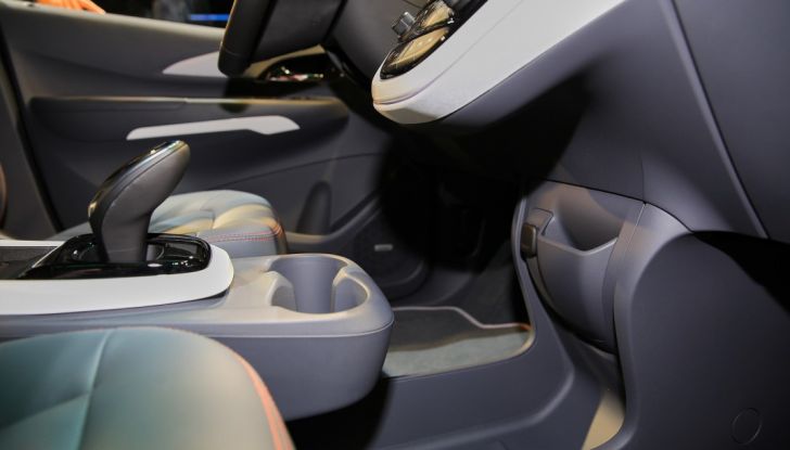 Opel Ampera-e, la monovolume elettrica debutta al salone dell’Auto di Parigi 2016 - Foto 24 di 27