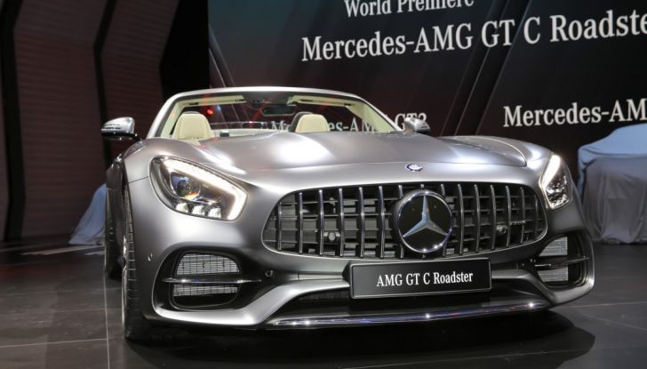auto novità mercedes AMG GT C Roadster calandra salone Parigi 2016