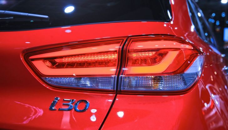 Hyundai i30, svelata ufficialmente la nuova generazione 2017 - Foto 17 di 17