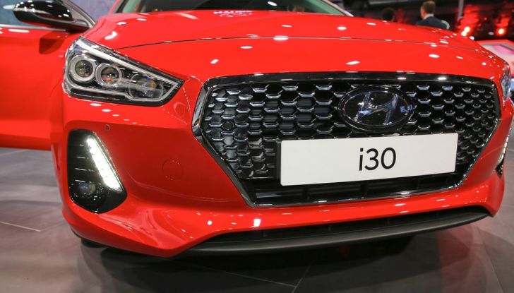 Hyundai i30, svelata ufficialmente la nuova generazione 2017 - Foto 16 di 17