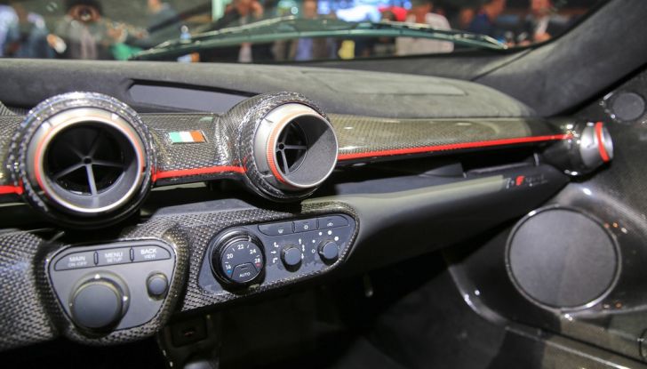 Ferrari aperta LaFerrari spider live Parigi 2016 15