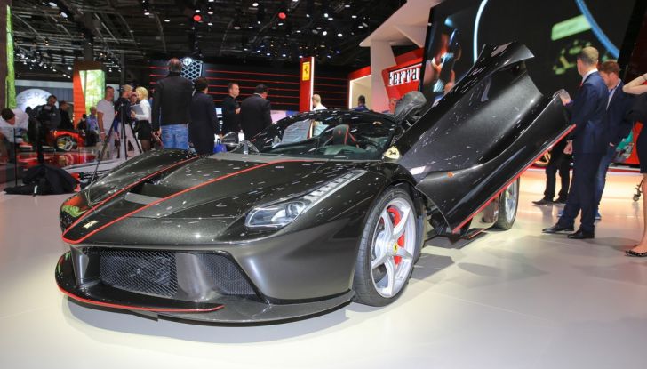Ferrari aperta LaFerrari spider live Parigi 2016 20