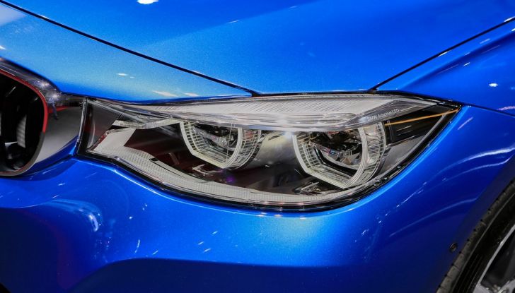 auto salone parigi bmw serie 3 GT