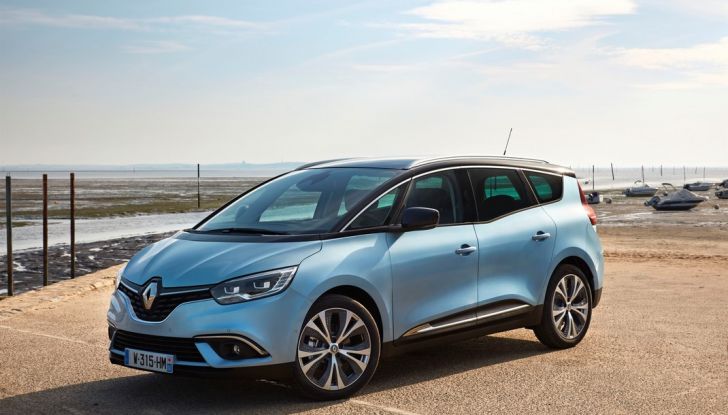 Test drive Nuova Renault Scenic 5 posti e 7 posti - Foto 18 di 35