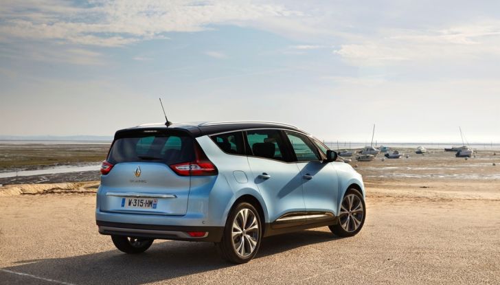 Test drive Nuova Renault Scenic 5 posti e 7 posti - Foto 19 di 35