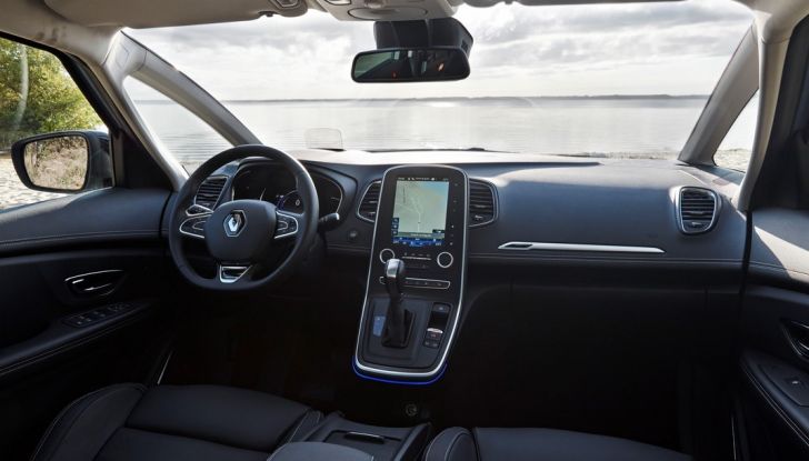 Test drive Nuova Renault Scenic 5 posti e 7 posti - Foto 23 di 35