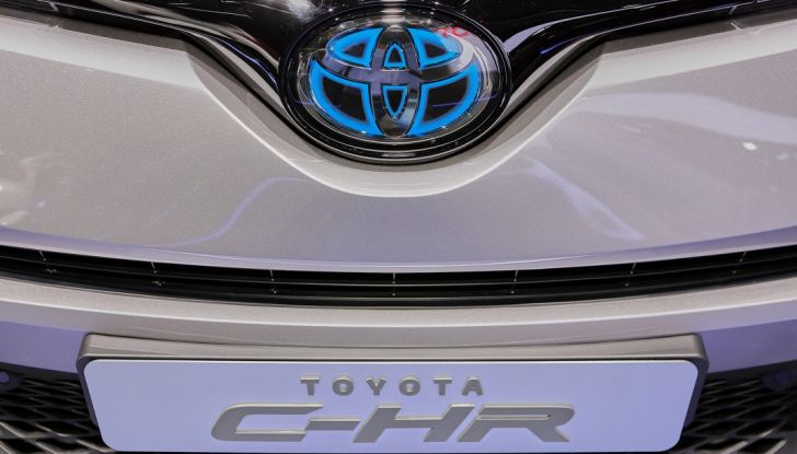 Toyota C-HR Trend disponibile con 2WD e 4WD - Foto 14 di 14