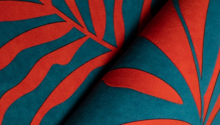 Come pulire gli interni in Alcantara® di un’auto - Foto 10 di 11