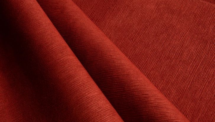 Come pulire gli interni in Alcantara® di un’auto - Foto 11 di 11