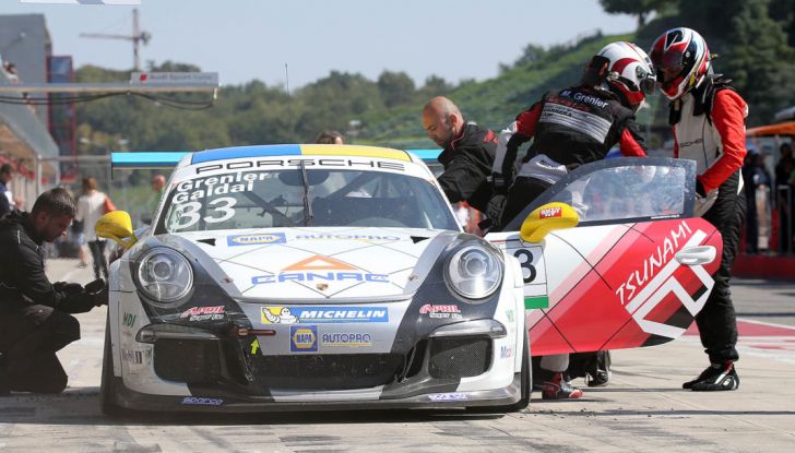 Carrera Cup Italia: Rovera vince la terza gara di Imola e Ledogar ipoteca il Titolo - Foto 6 di 8