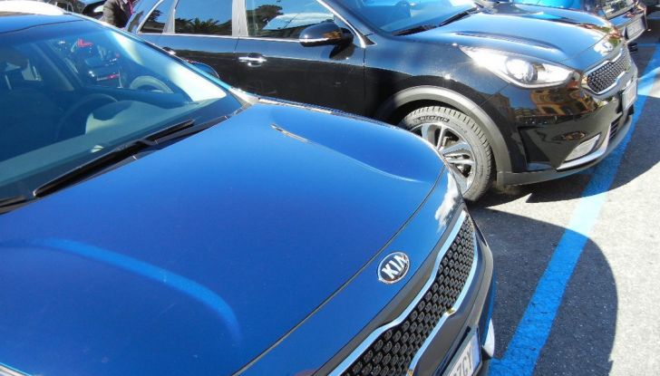 Kia Niro: prova su strada, prestazioni e prezzi del crossover coreano - Foto 15 di 18