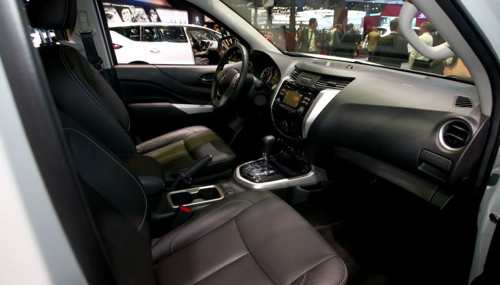 Renault Alaskan, il primo pick-up della casa francese - Foto 7 di 9