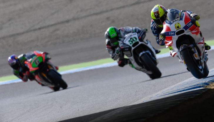 Risultati MotoGP 2016, Motegi: pole a Rossi, Marquez secondo - Foto 8 di 33