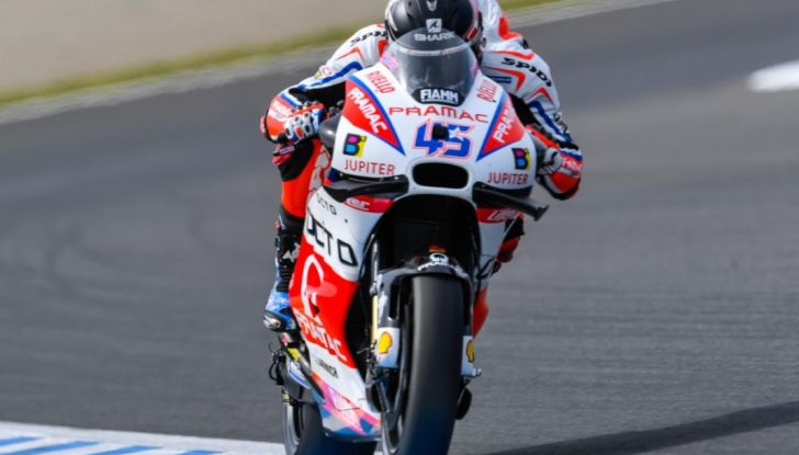 Risultati MotoGP 2016, Motegi: pole a Rossi, Marquez secondo - Foto 22 di 33