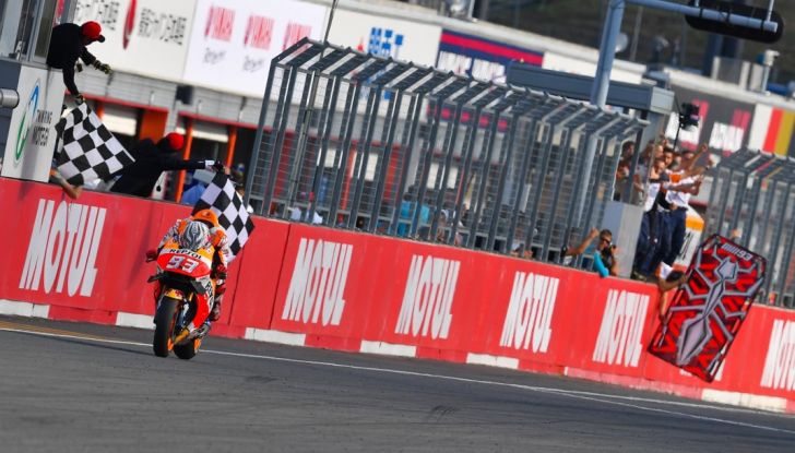 Risultati MotoGP 2016, Sepang: pole a Dovizioso, Rossi secondo - Foto 3 di 14