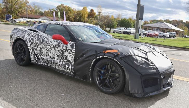 Nuova Chevrolet Corvette C7 ZR1, le prime foto spia - Foto 30 di 35