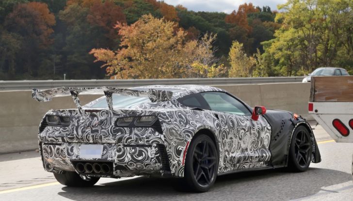 Nuova Chevrolet Corvette C7 ZR1, le prime foto spia - Foto 12 di 35