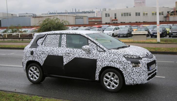 citroen c3 picasso nuove foto spia dei test dinamici 11