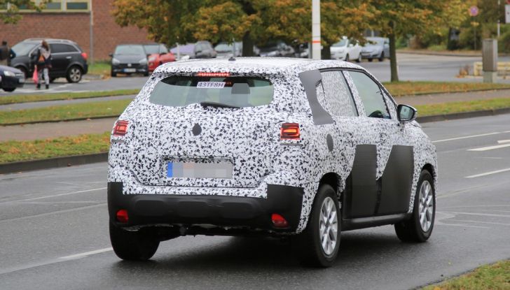citroen c3 picasso nuove foto spia dei test dinamici 16