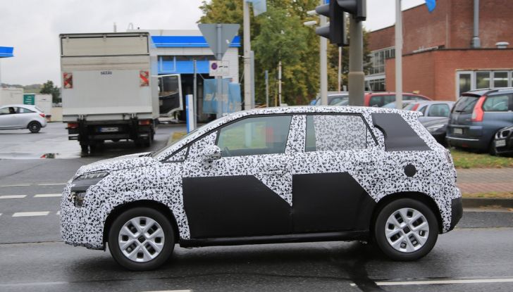 citroen c3 picasso nuove foto spia dei test dinamici 5