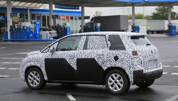 citroen c3 picasso nuove foto spia dei test dinamici 6