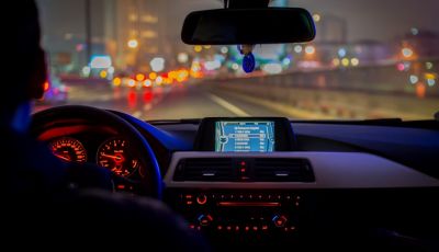 Come guidare di notte, consigli e accorgimenti