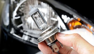 Come sostituire un faro dell’auto
