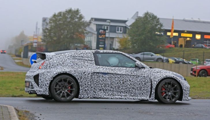 Hyundai RN 1 foto spia, fiancata.