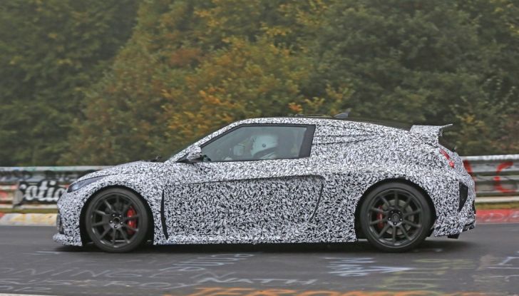 Hyundai RN 1 foto spia, fiancata sinistra.