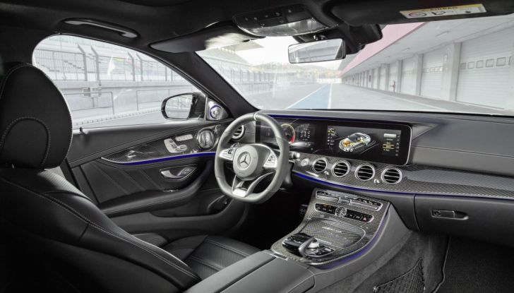 La nuova Mercedes-AMG E 63 4Matic+: nome da nobile - Foto 14 di 21