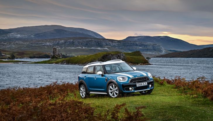 Nuova Mini Countryman 2017: più spazio, nuovi motori e un’ibrida plug-in - Foto 11 di 33