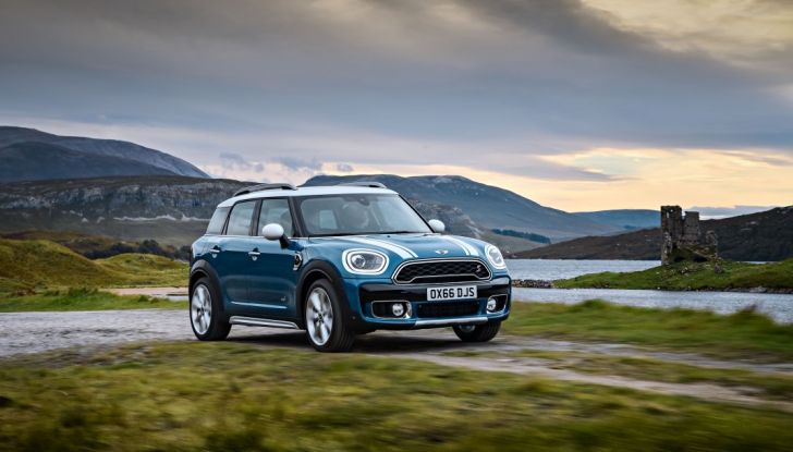 Nuova Mini Countryman 2017: più spazio, nuovi motori e un’ibrida plug-in - Foto 13 di 33