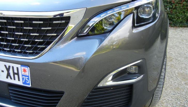 Nuova Peugeot 3008 prova su strada, prezzi e allestimenti - Foto 14 di 38