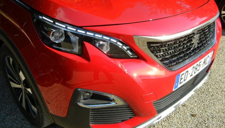 Nuova Peugeot 3008 prova su strada, prezzi e allestimenti - Foto 16 di 38