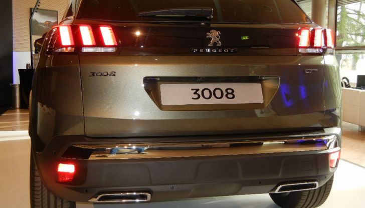 Nuova Peugeot 3008 prova su strada, prezzi e allestimenti - Foto 37 di 38