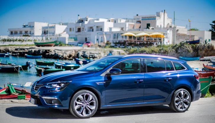 Nuova Renault Megane Sporter prova su strada, prezzi e motorizzazioni - Foto 5 di 56