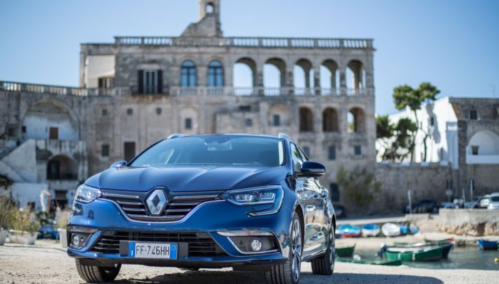 Nuova Renault Megane Sporter prova su strada, prezzi e motorizzazioni - Foto 43 di 56