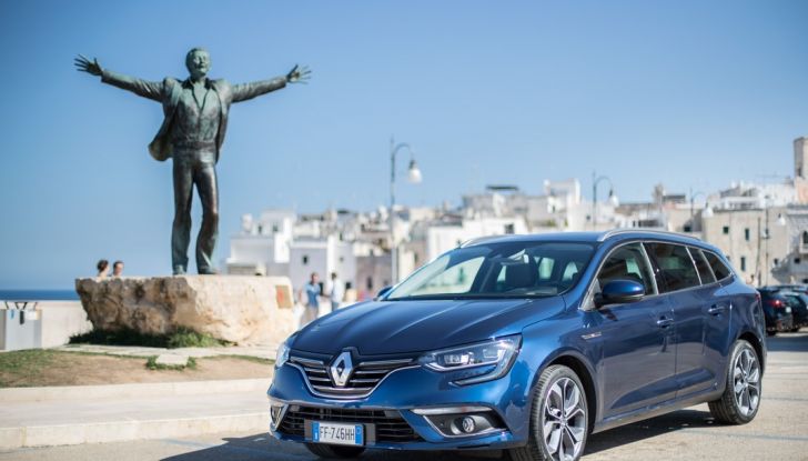 Nuova Renault Megane Sporter prova su strada, prezzi e motorizzazioni - Foto 53 di 56