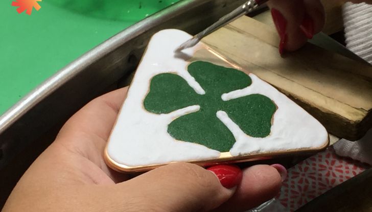 La storia di Coinart: Il logo Quadrifoglio dipinto a mano, proprio come Ferrari - Foto 4 di 7