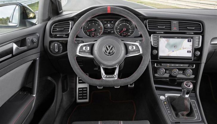 I 40 anni della Volkswagen Golf GTI al Salone di Padova 2016 - Foto 30 di 37