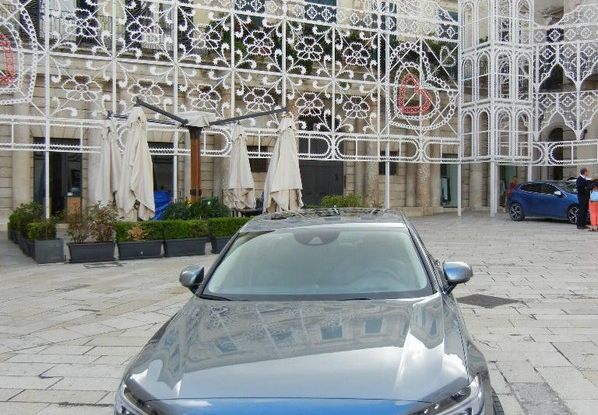 Nuova Volvo S90 prova su strada, motori, prestazioni e prezzi - Foto 17 di 26