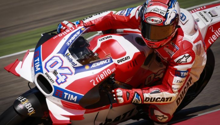 Risultati MotoGP 2016, Motegi: pole a Rossi, Marquez secondo - Foto 2 di 33