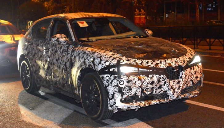 Nuovo SUV di Alfa Romeo, le foto: si chiamerà Stelvio? - Foto 2 di 7