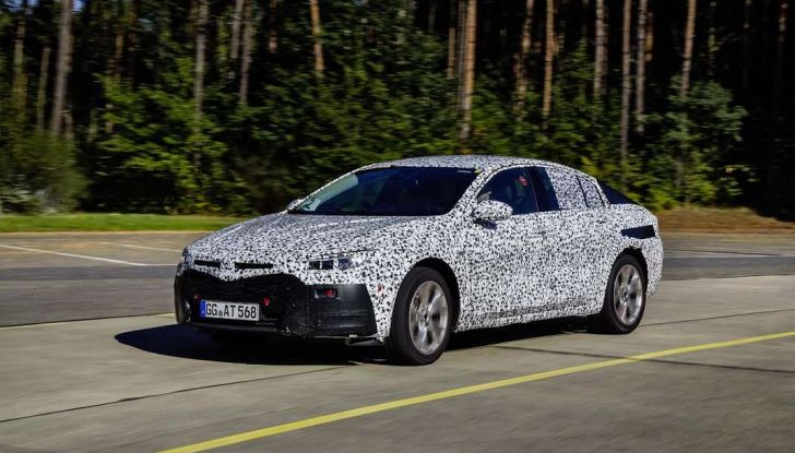 Nuova Opel Insignia Grand Sport test drive, prestazioni e dotazioni - Foto 9 di 10
