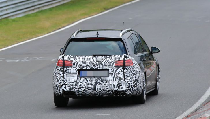 Nuova Volkswagen Golf VII R Variant 2018, foto spia al Ring - Foto 18 di 18
