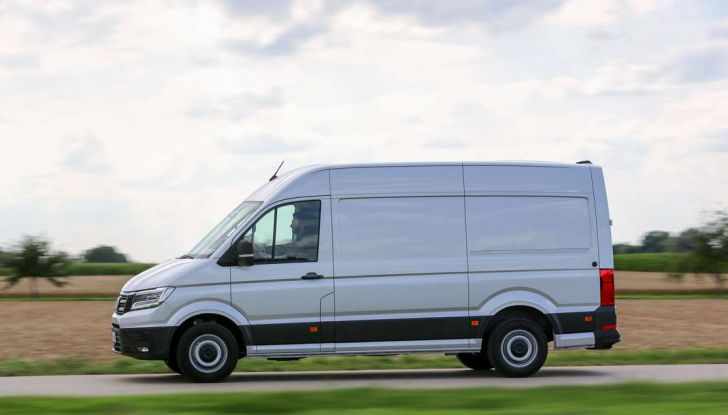 Volkswagen Crafter prova su strada del veicolo commerciale di nuova generazione - Foto 17 di 34